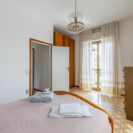 Villa Clara - Ampio Giardino 8 Posti - Dei Marmi Querceta